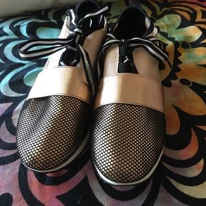 Steve Madden sneakers rose gold BRAND NEW